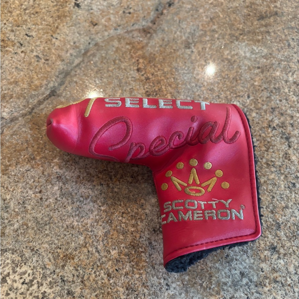 Titleist Scotty Cameron Red and Gold Putter Cover